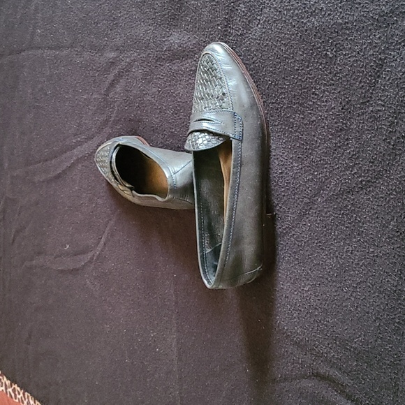 Shoes - Picture 5 of 5